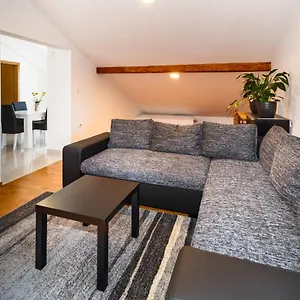 https://apartments-zdravka-krk.primorje-gorskikotar.com